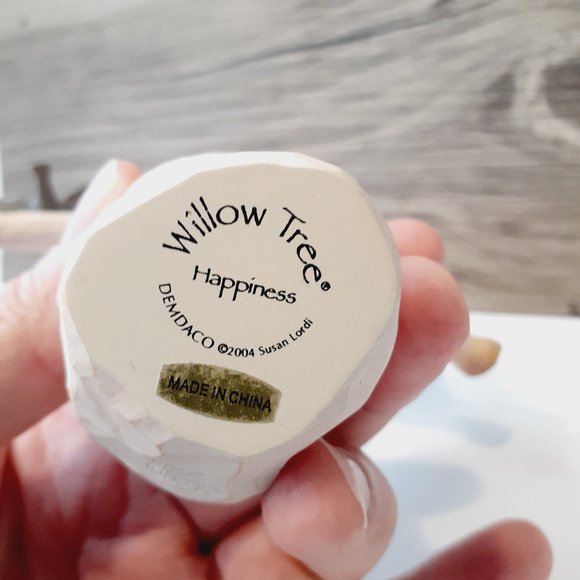 Willow Tree Figurine Happiness Girl w/ Birds Demdaco 2004 Susan Lordi - Picture 3 of 8